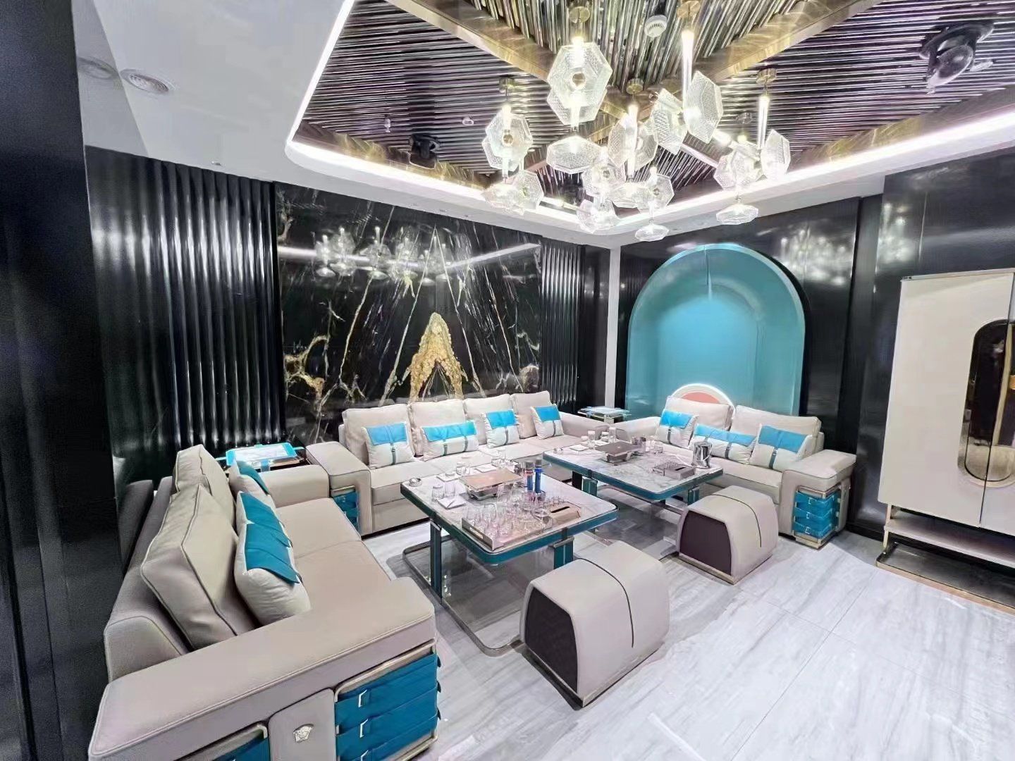 黄冈商务KTV消费攻略-黄梅县ktv预定